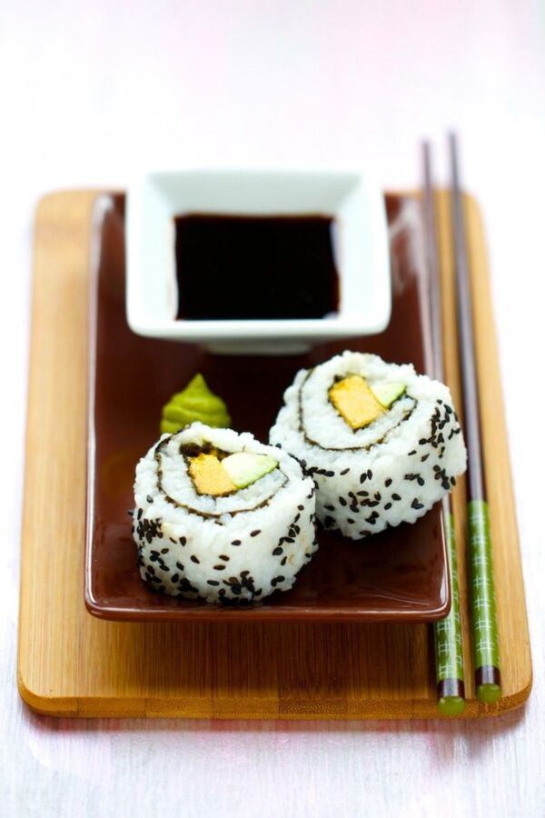 california roll sushi nutrition